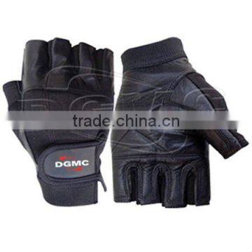 Gym fitness woman gloves