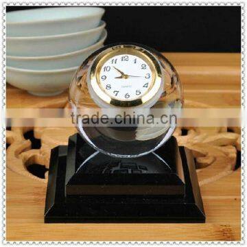 Smoothing Crystal Desk Clock With Black Base For Office Decoration