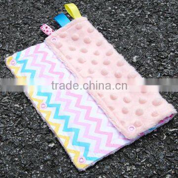 2016 China supplier cheap cotton minky printed baby drool pad