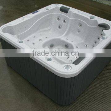 Wonderful outdoor spa hottub spa jet