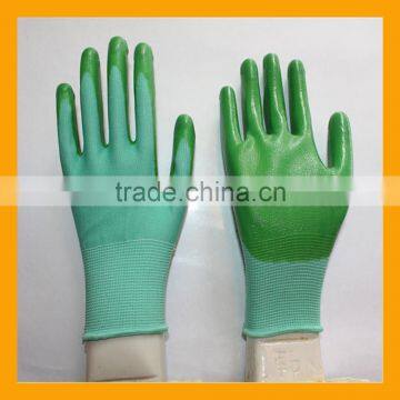 Superior Quality Green Polyester Nitrile Work Gloves photo-4