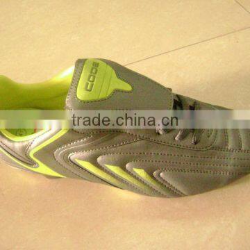 fashion stylish design your own soccer shoes for men women children sport play football on the grass
