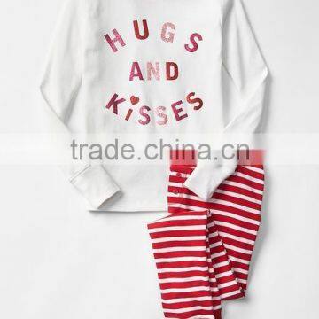 Girls Hugs and Kisses printed pajama set