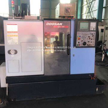 Korea Doosan LYNX225 CNC Slant Lathe