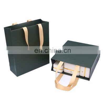 Wholesale custom luxury gift paper bag custom made printed logo packaging bags for jewelry