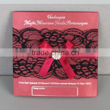 2016 Good Quality Pearl Ribbon Black Lace Wedding Invitation