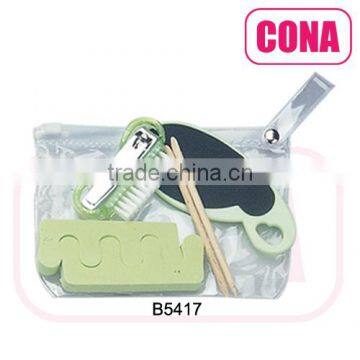 5pcs Travel Kit(enail Clipper,nail Brush,sandpaper Foot File,woodewn Sticker,toe Separator))