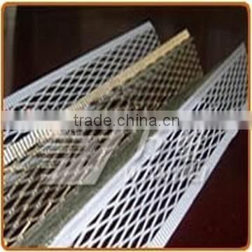 corner of wall mesh