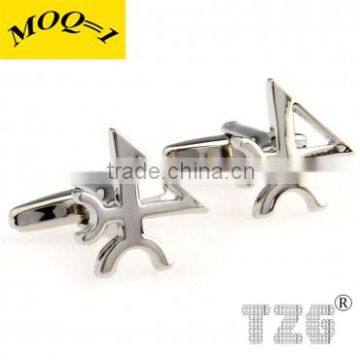 TZG04458 Character Cufflink