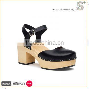 Hot Sale Top Quality plastic sandals for women