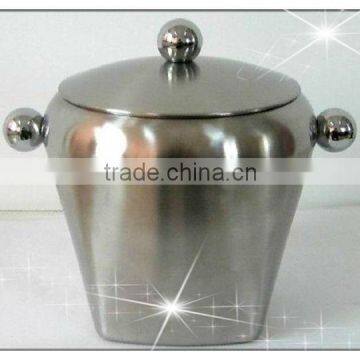 China manufacturer 2.0L stainless steel ice bucket with lid