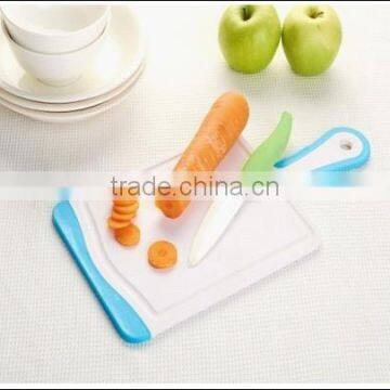 Plastic Cutting Board With Handle photo-2