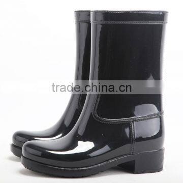Black White Flower Pattern Women Rain Boots With Buckles photo-4