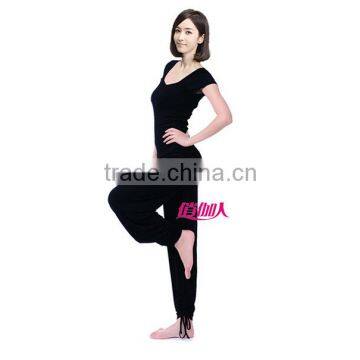 Custom Big 10% Discount European Style Chantilly and Elegant Yoga Design Fitness Uniforms Wholesale photo-5