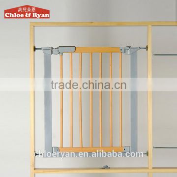 Cetificated wooden baby safety gate for wholesale