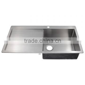 Stainless Steel Farmhouse Kitchen Sinks For Mordern Kitchen Designs