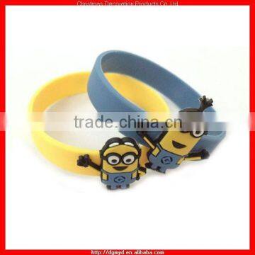 Popular bulk cheap custom silicone wristband with soft pvc charms