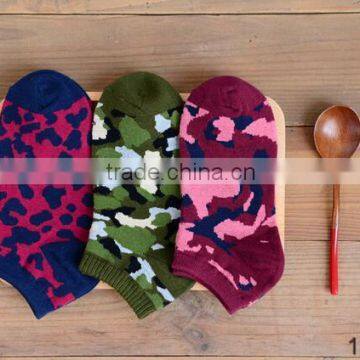 Cheap Young Man Fashion Camo Design Men Sock photo-3