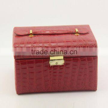 high-gradered croco leather gift box