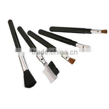 Cosmetic brush