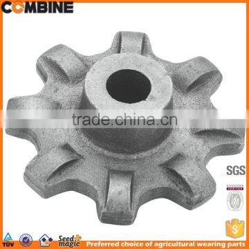 Casting chain sprocket for combine harvester