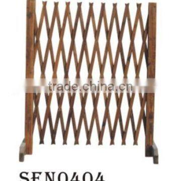 wood stretchable fence