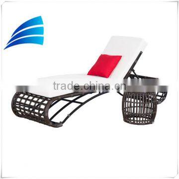 2 Piece outdoor rattan wicker patio Lounger and table set furniture