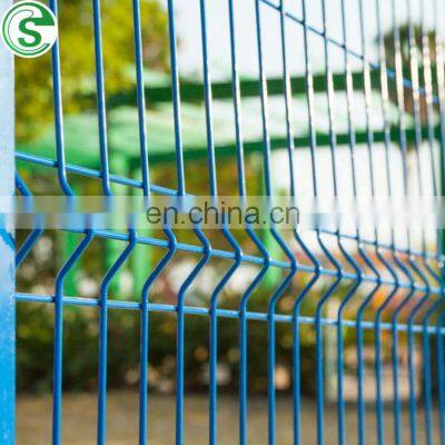 standard quality 3D fence PVC coated iron curved fence