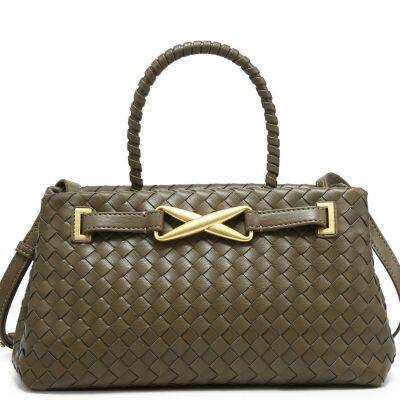 Fashion Minimalist Woven Shoulder Bag Solid Color Gold Belt Buckle Large Capacity PU Magnetic Snap Adjustable Strap for Commute photo-3