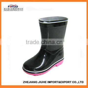 2014 lastest black kids' plastic rain boots