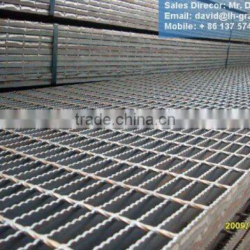 standard black steel floor grating