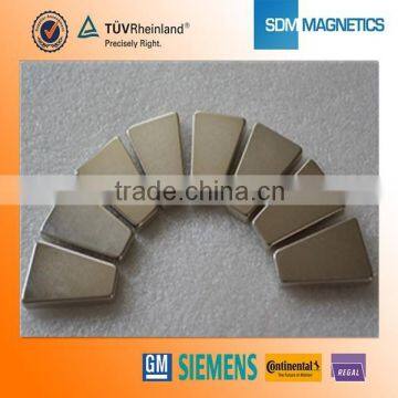 Customized Professional Hollow Arc Ferrite Magnet for Motors Magnet Price photo-4