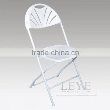 fan-back folding chair