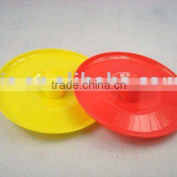 plastic frisbee for dog