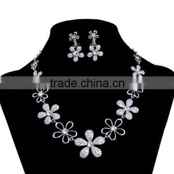 Wholesale beautiful silver crystal rhinestone flower shaped necklace jewelry sets