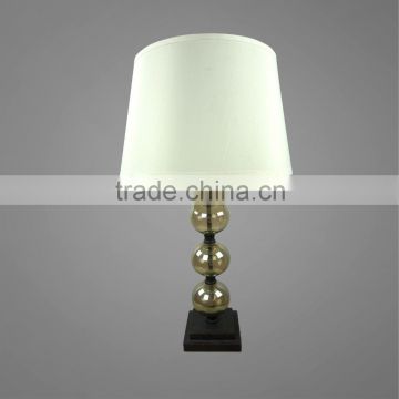 Metal Base In Black Powder Coating And Three Glass Ball Body With Fabric Lampshade Bedside Table Lamp Study Table Lamp