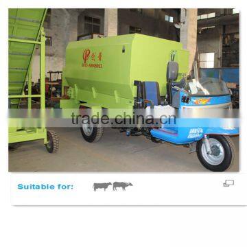 Mobile Diesel Feed Spreader for Cow Farms