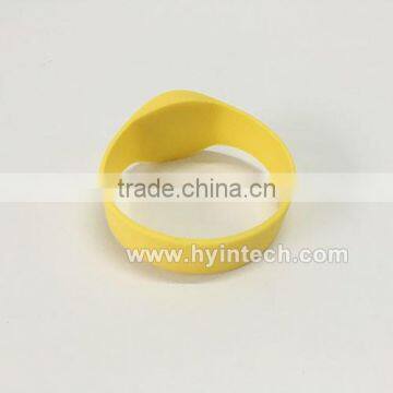 UHF Rfid Water-resistant Electronic Wristband photo-4