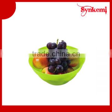 Plastic fruit bowl