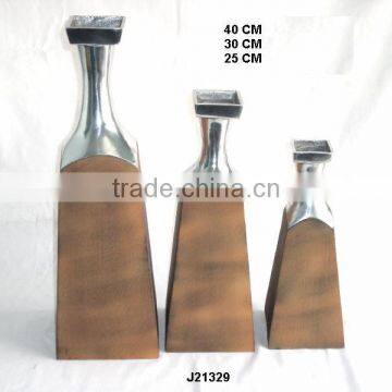 Cast Aluminium Vase With Terracotta Finish Available in Other Shades