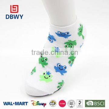 !Latest! Fashion Beautiful Design White Girl Ankle Socks of China Manufacturer!