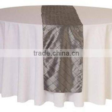 Dark Silver Cheap Pintuck Table Runner For Hotel Decorative