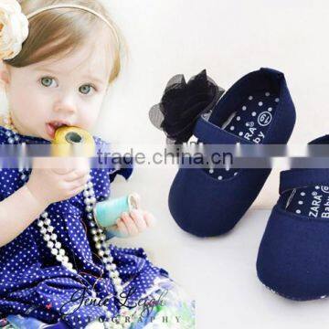 Lovely toddler shoe, lovely baby shoe, classic purplish blue