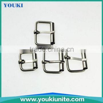 Pin type metal buckle