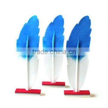 Supply fashion retro simulation feather pen
