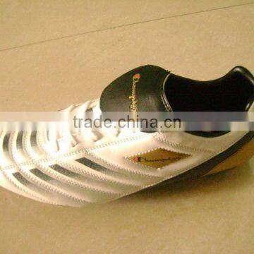 wholesale soccer shoes, indoor soccer shoes, football shoes for men or women children for sport on the grass