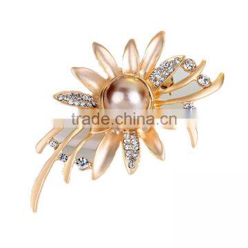 New Arrival Brooches Matt Gold Flower Alloy Pins Brooches Full Crystal Rhinestone Brooch