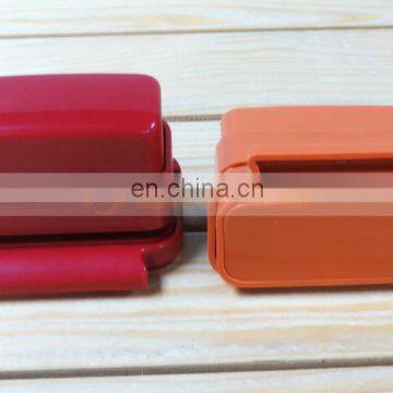 Portable Environmental Friendly Fun Plastic Stapless Stapler photo-2