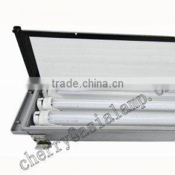 Waterproof IP65 LED and Fluorescent Lighting Fixture/ Tunnel Light photo-2