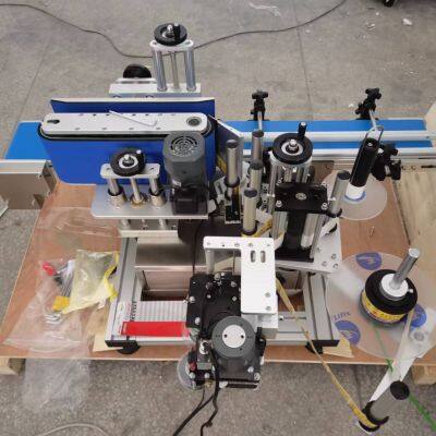 Desktop Round Bottle Labeling Machine photo-3